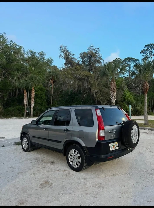 2006 Honda CR-V 2nd Gen - Image 4 of 9