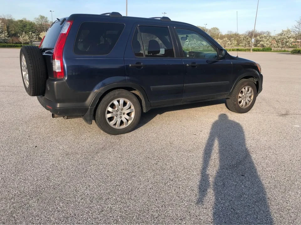 2006 Honda CR-V 2nd Gen - Image 2 of 7