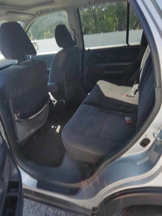 2006 Honda CR-V 2nd Gen - Image 4 of 9