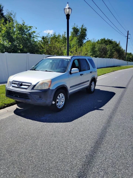 2006 Honda CR-V 2nd Gen - Image 3 of 9