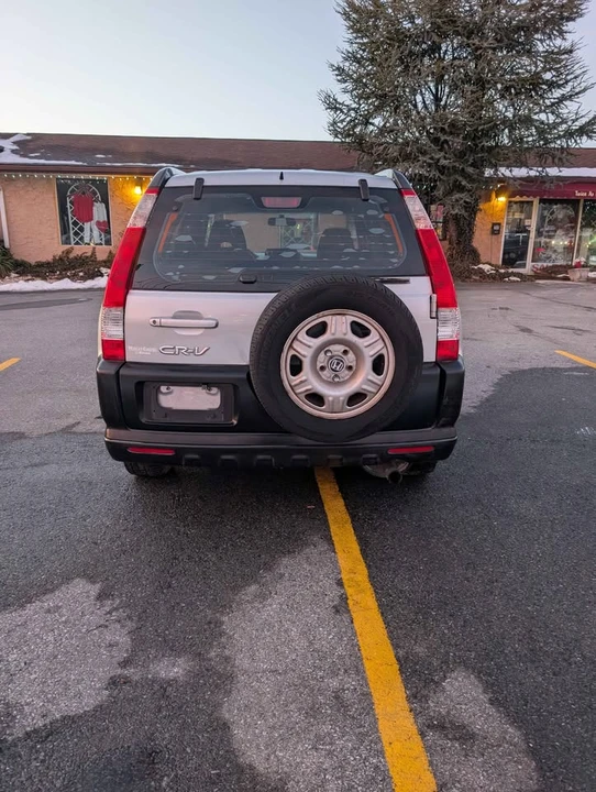 2006 Honda CR-V 2nd Gen - Image 5 of 16