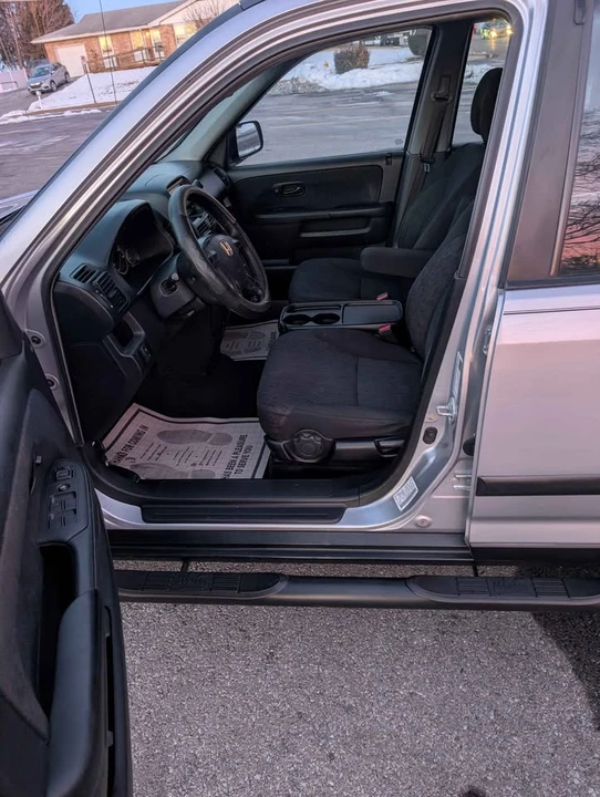 2006 Honda CR-V 2nd Gen - Image 12 of 16
