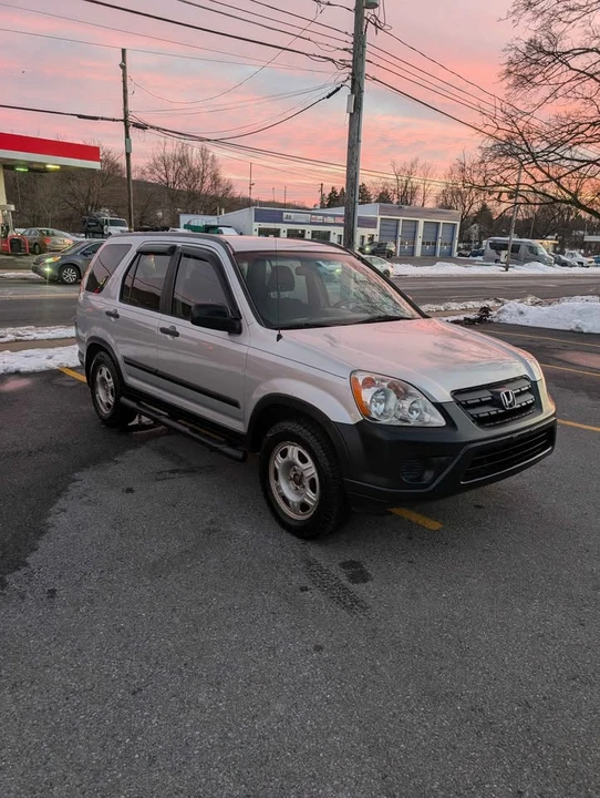2006 Honda CR-V 2nd Gen - Image 8 of 16