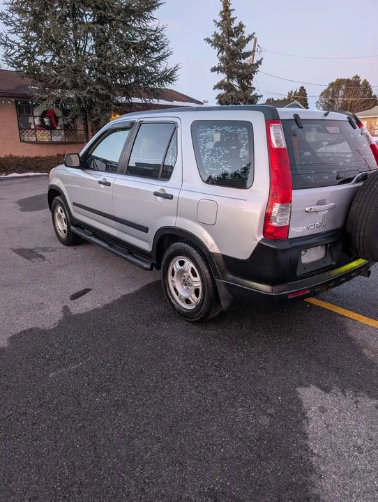 2006 Honda CR-V 2nd Gen - Image 4 of 16