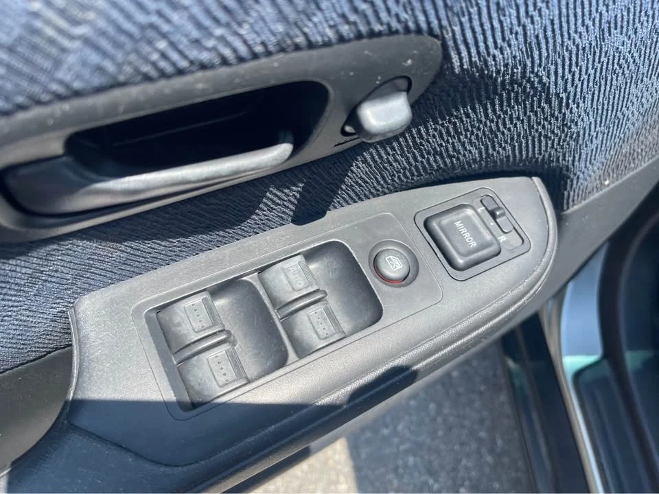 2006 Honda CR-V 2nd Gen - Image 14 of 18