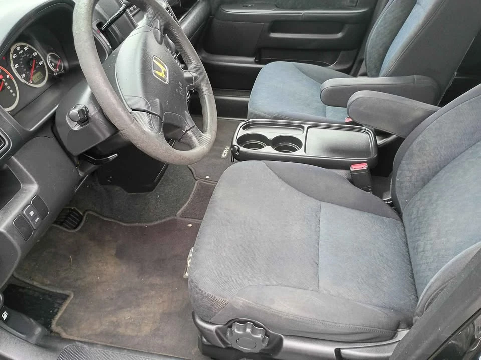 2006 Honda CR-V 2nd Gen - Image 2 of 10