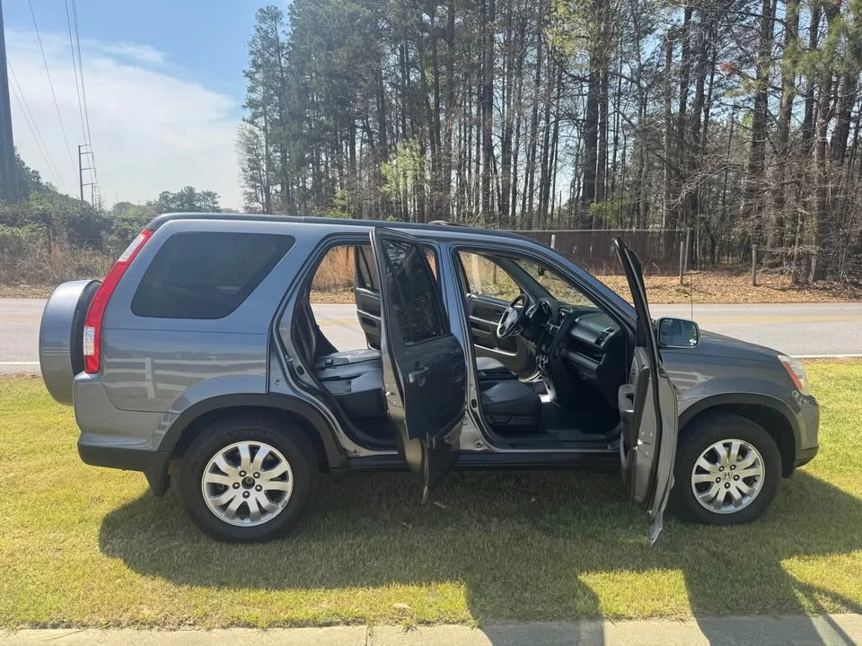 2006 Honda CR-V 2nd Gen - Image 5 of 18