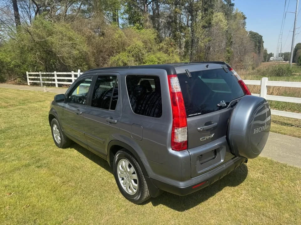 2006 Honda CR-V 2nd Gen - Image 4 of 18