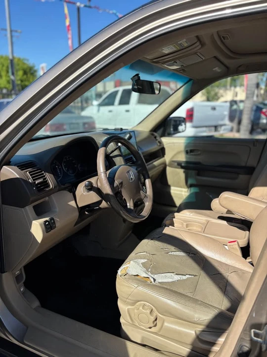 2006 Honda CR-V 2nd Gen - Image 10 of 15