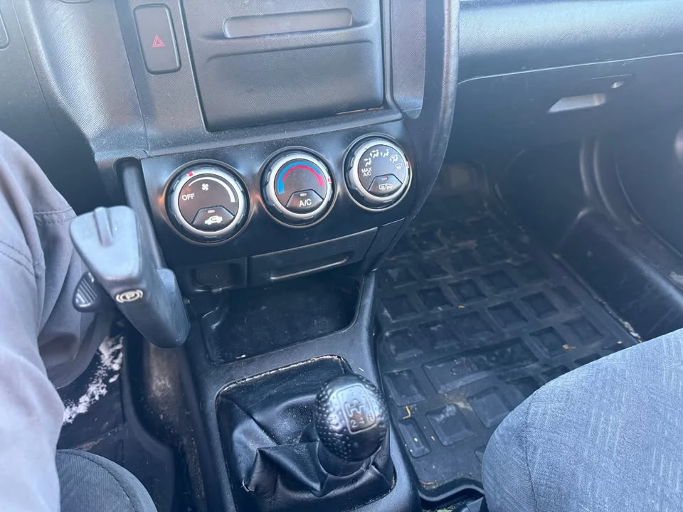 2006 Honda CR-V 2nd Gen - Image 11 of 13