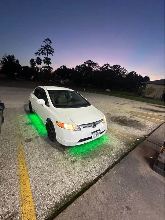 2006 Honda CR-V 2nd Gen - Image 3 of 16