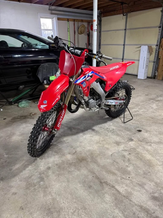 2006 Honda CR - Image 3 of 5