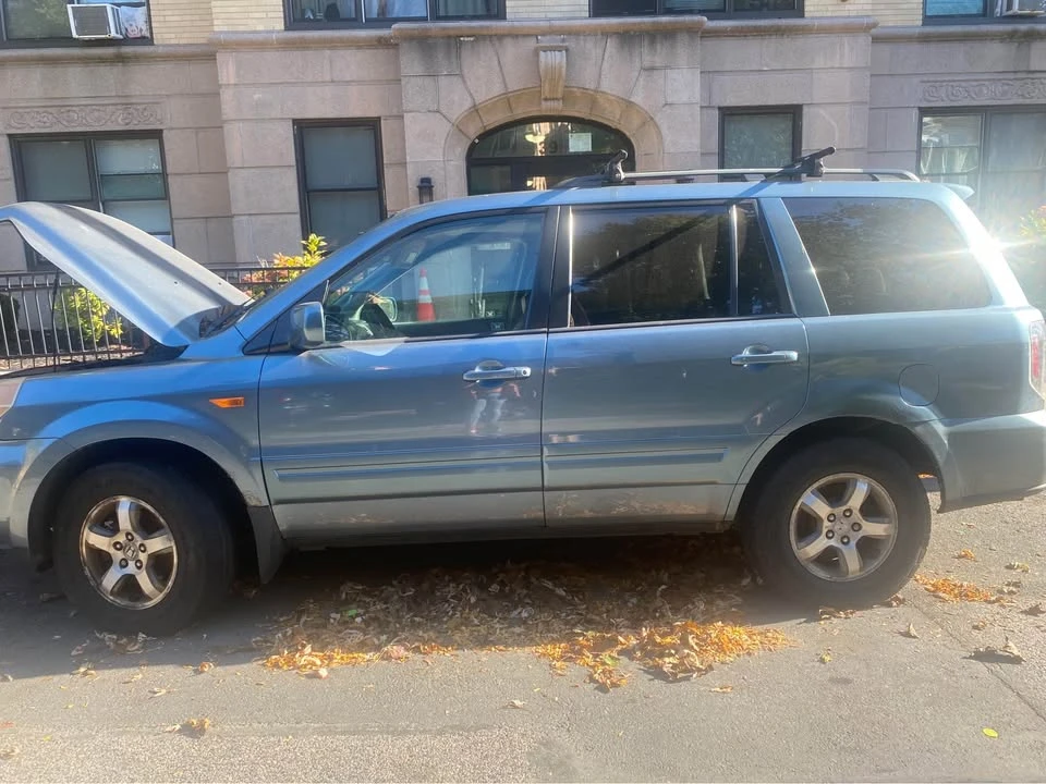 2006 Honda Odyssey - Image 2 of 3