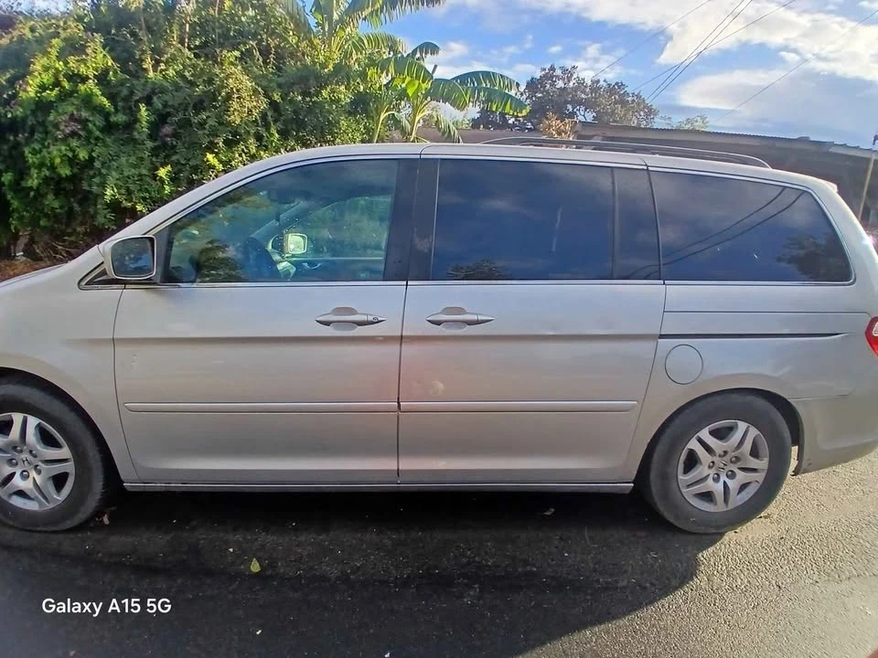 2006 Honda Odyssey - Image 3 of 8