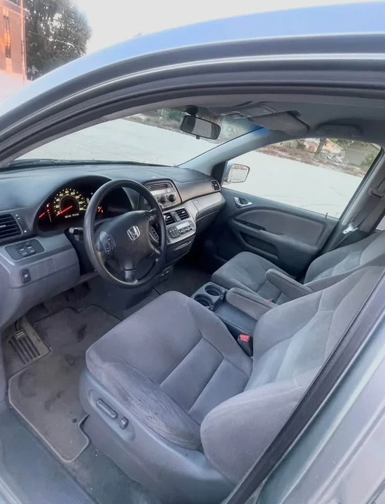 2006 Honda Odyssey - Image 11 of 16