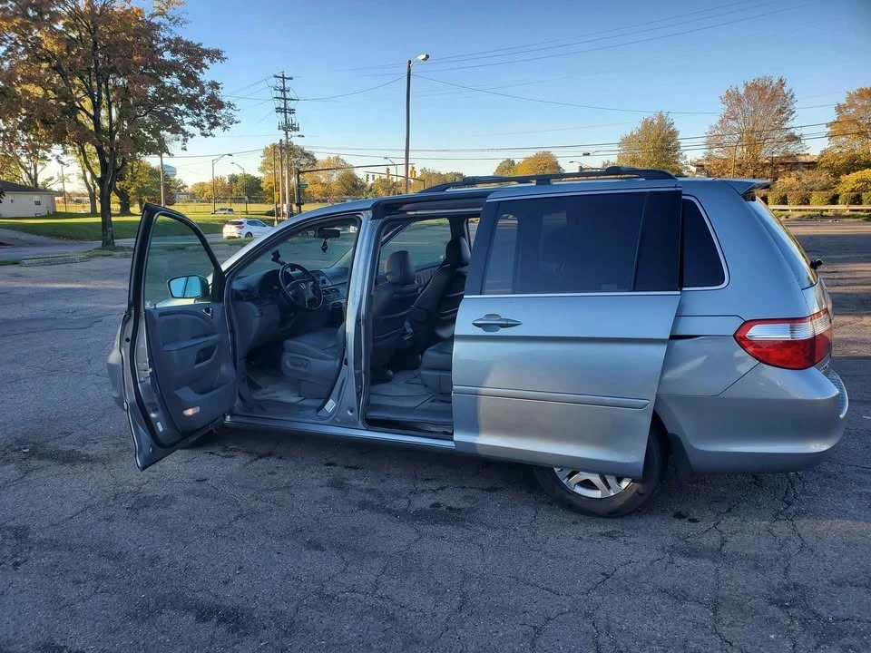 2006 Honda Odyssey - Image 9 of 9