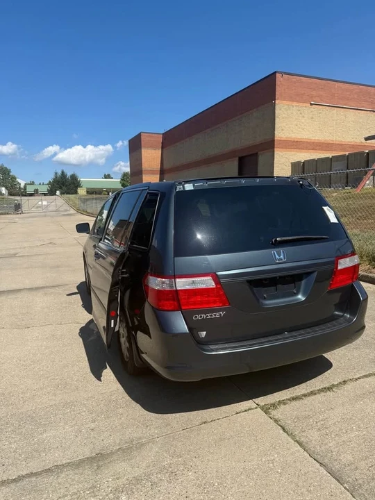 2006 Honda Odyssey - Image 3 of 5