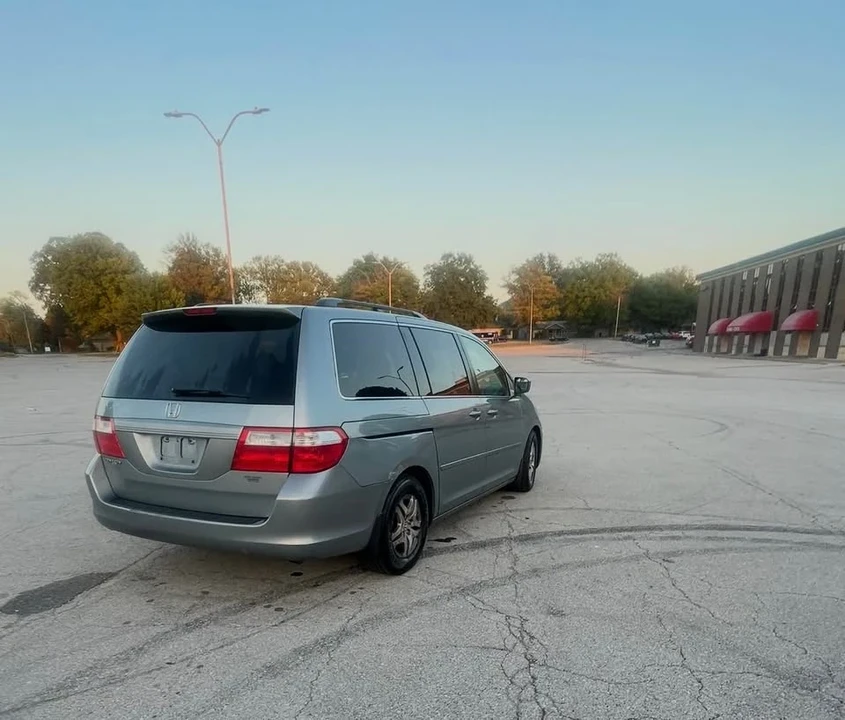 2006 Honda Odyssey - Image 5 of 16