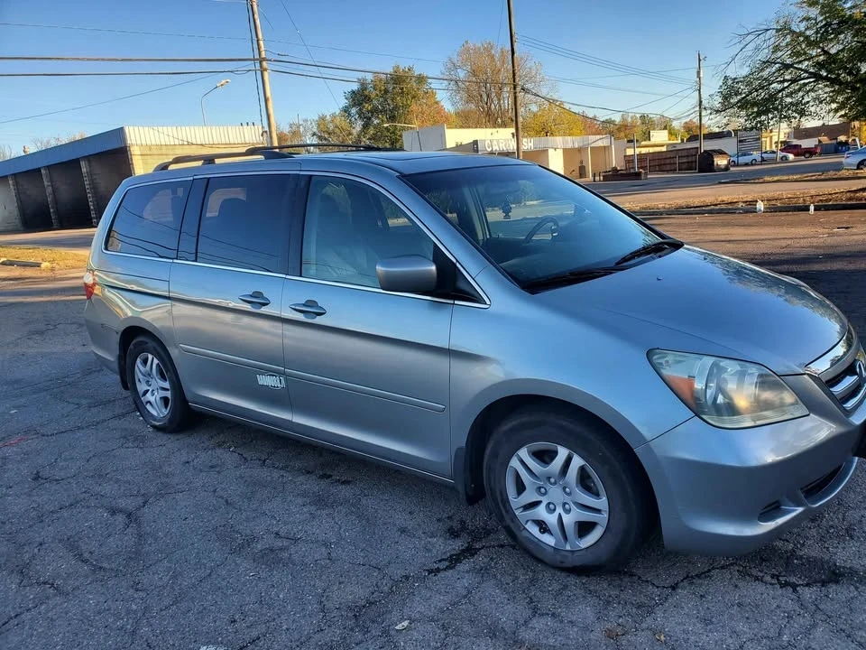 2006 Honda Odyssey - Image 2 of 9