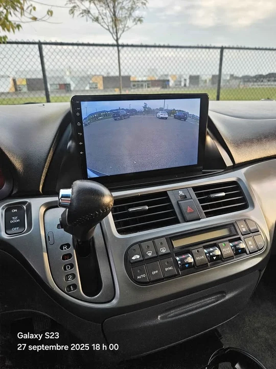 2006 Honda Odyssey - Image 14 of 18