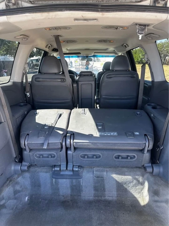 2006 Honda Odyssey - Image 10 of 13