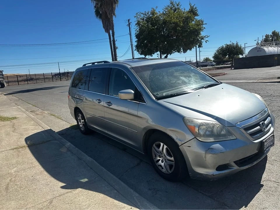 2006 Honda Odyssey - Image 2 of 13
