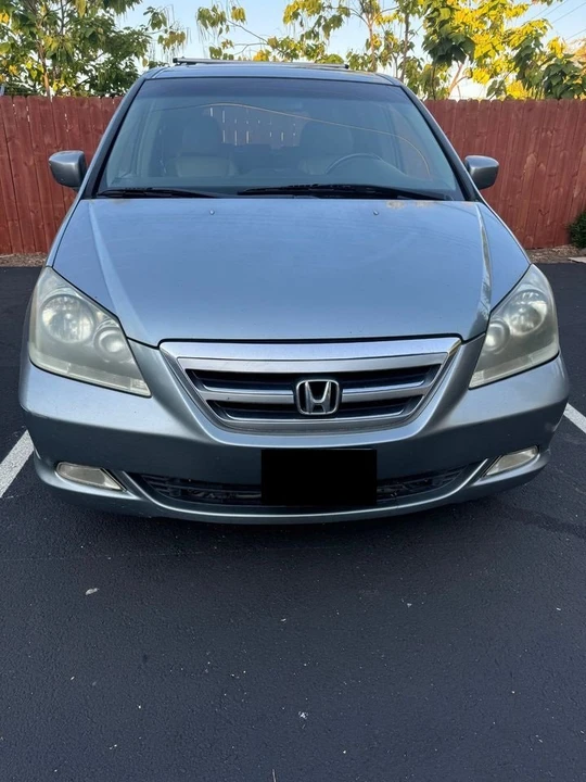 2006 Honda Odyssey - Image 2 of 3