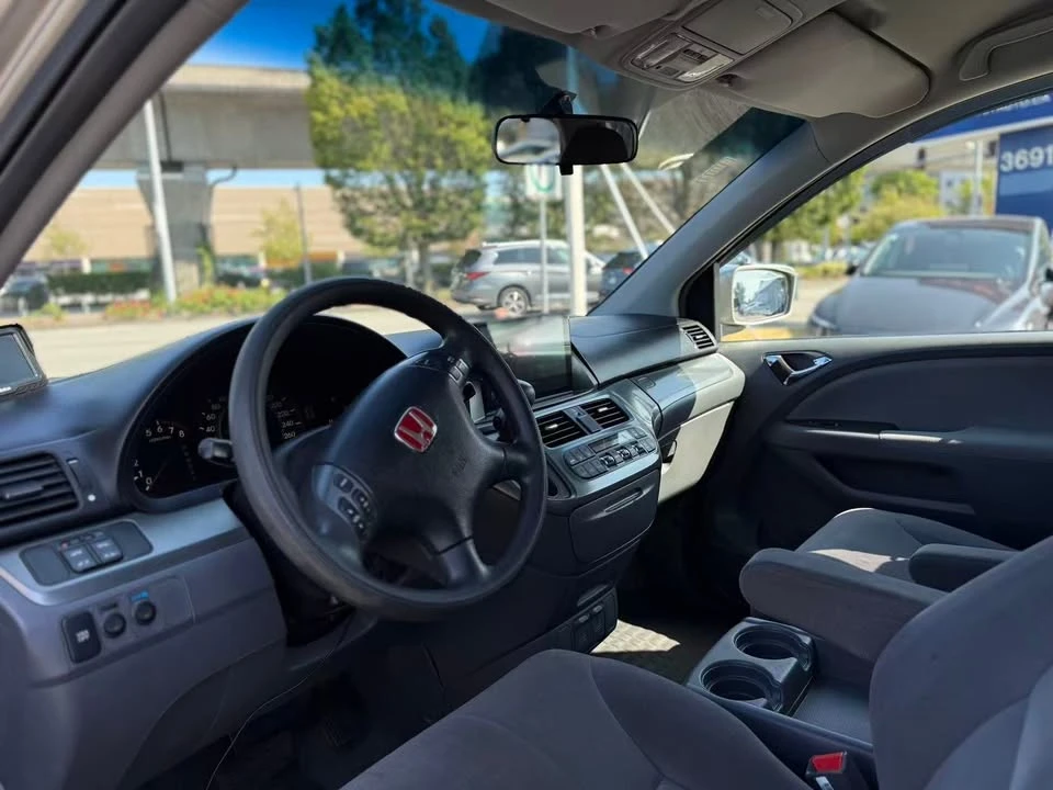2006 Honda Odyssey - Image 9 of 12