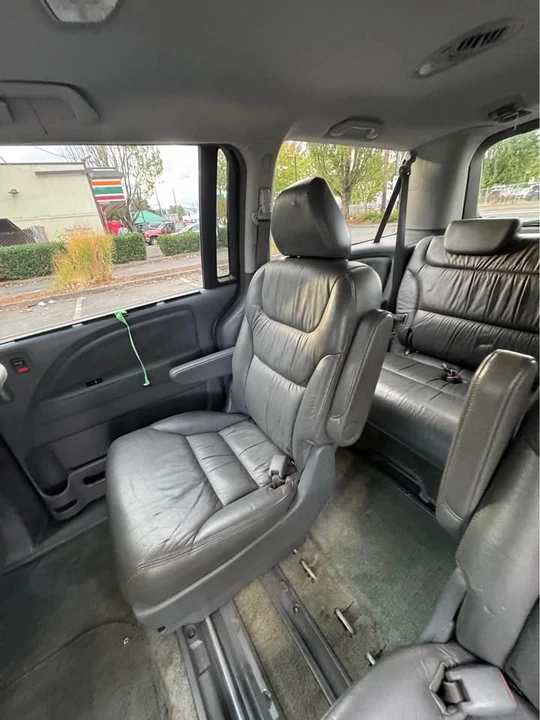 2006 Honda Odyssey - Image 11 of 12