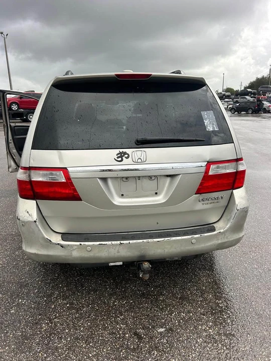 2006 Honda Odyssey - Image 2 of 7