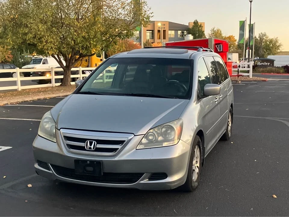 2006 Honda Odyssey - Image 2 of 17