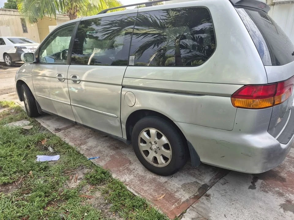 2006 Honda Odyssey - Image 2 of 20