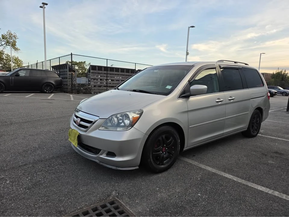 2006 Honda Odyssey - Image 2 of 18
