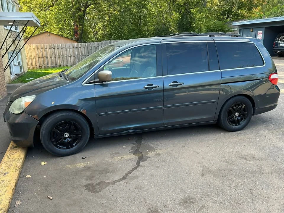 2006 Honda Odyssey - Image 3 of 4