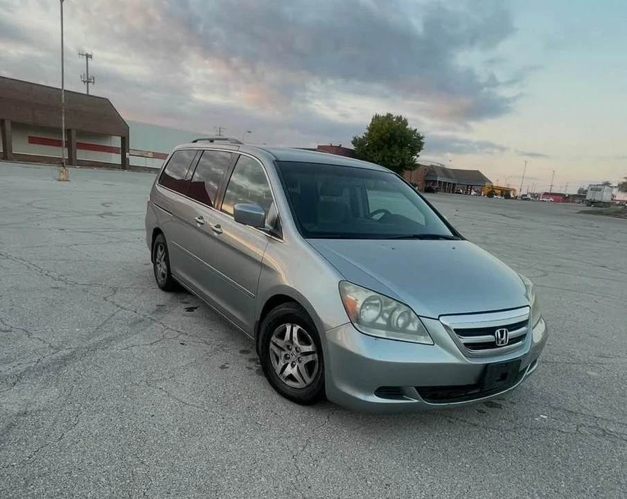2006 Honda Odyssey - Image 2 of 15