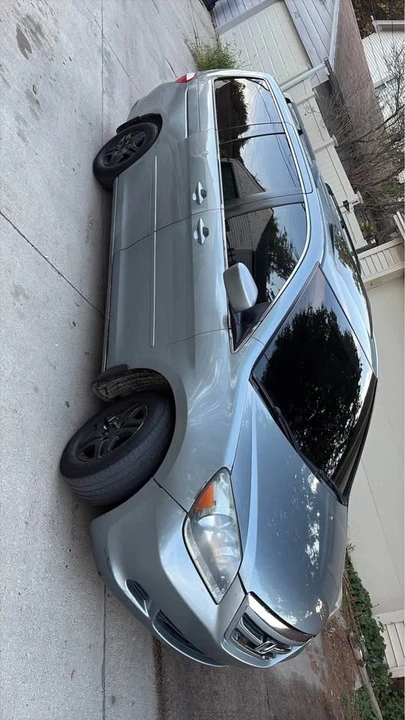 2006 Honda Odyssey - Image 3 of 5