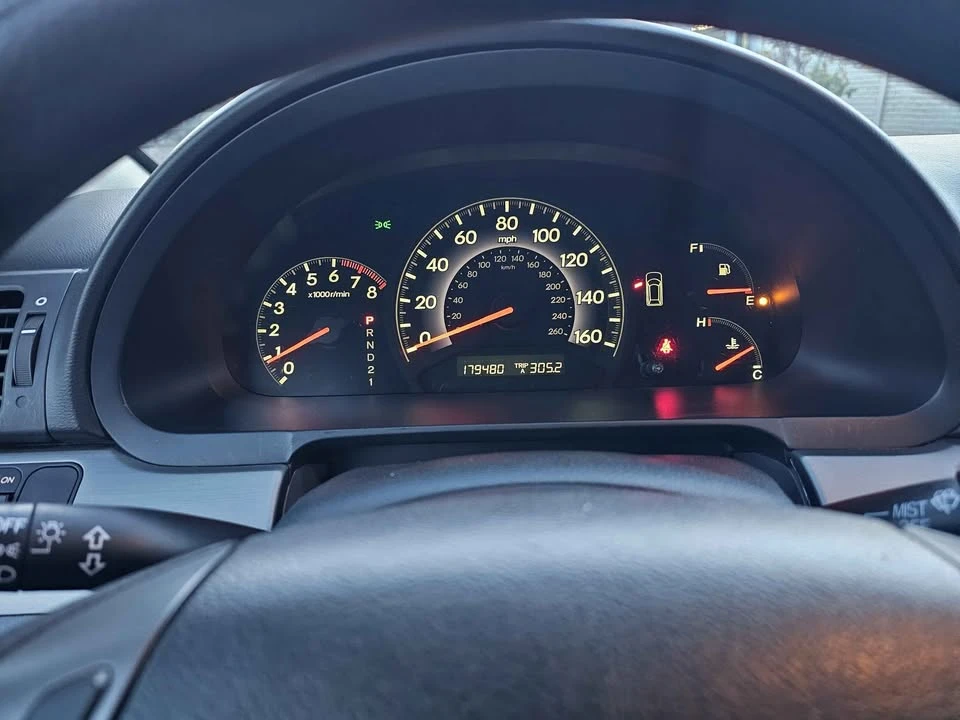 2006 Honda Odyssey - Image 10 of 11