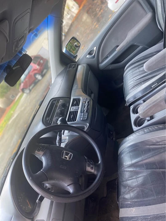 2006 Honda Odyssey - Image 3 of 15
