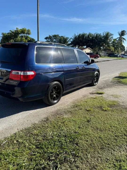 2006 Honda Odyssey - Image 3 of 4
