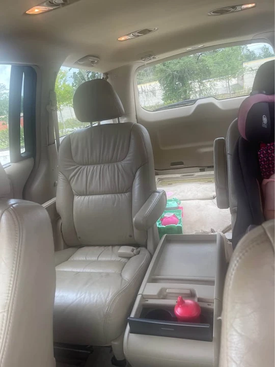 2006 Honda Odyssey - Image 11 of 12
