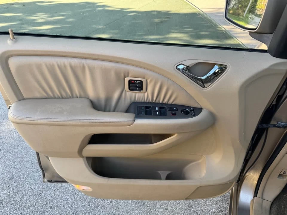 2006 Honda Odyssey - Image 16 of 18