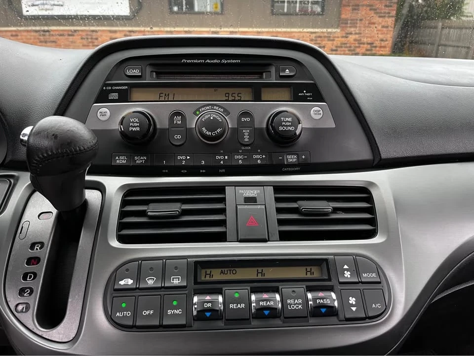 2006 Honda Odyssey - Image 14 of 18