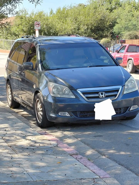 2006 Honda Odyssey - Image 2 of 3