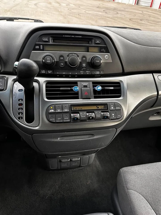 2006 Honda Odyssey - Image 10 of 17