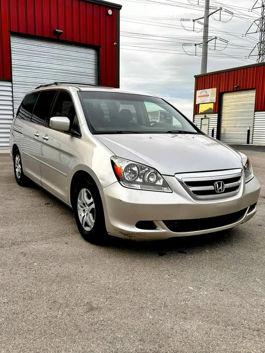2006 Honda Odyssey - Image 3 of 17