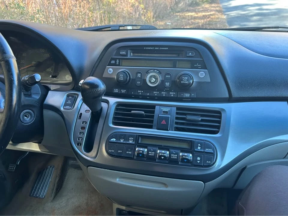 2006 Honda Odyssey - Image 9 of 11
