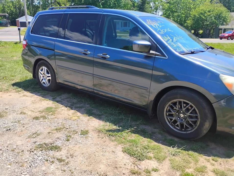 2006 Honda Odyssey - Image 2 of 10