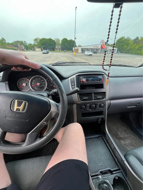 2006 Honda Pilot 1st Gen - Image 18 of 19