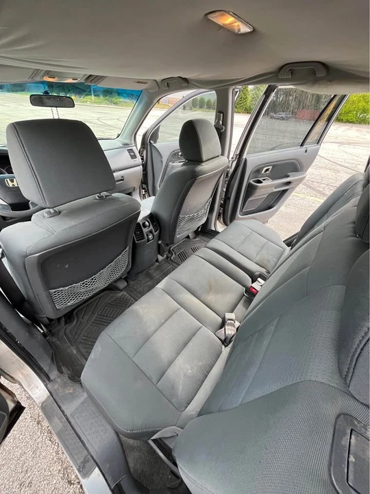 2006 Honda Pilot 1st Gen - Image 7 of 19