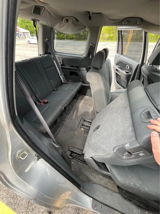 2006 Honda Pilot 1st Gen - Image 11 of 19